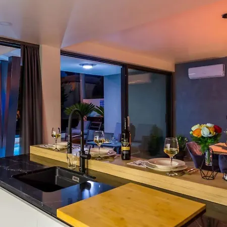 Imperio Deluxe Brekovica